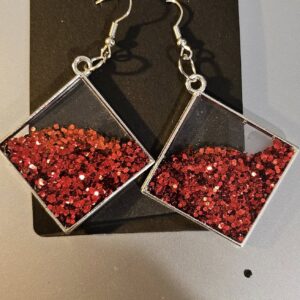 Boucle d'oreille rouge